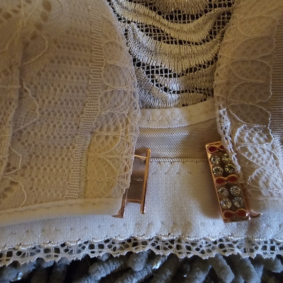 Floral Secrets - Comfort Rose Bra - Size 32A - NWOT - Nude Color - Picture 11 of 12